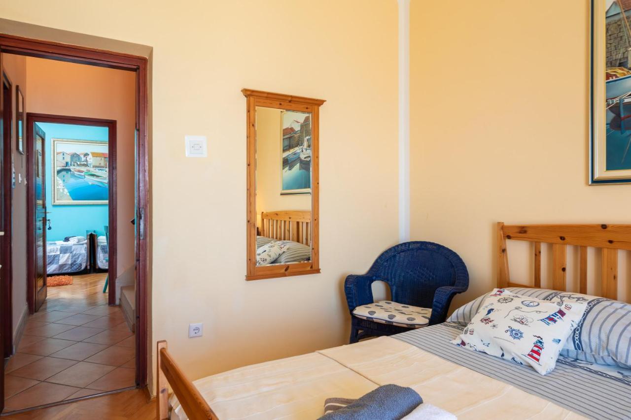 Počitniška hiša Vue - 3 Floor Private House By The Sea Split