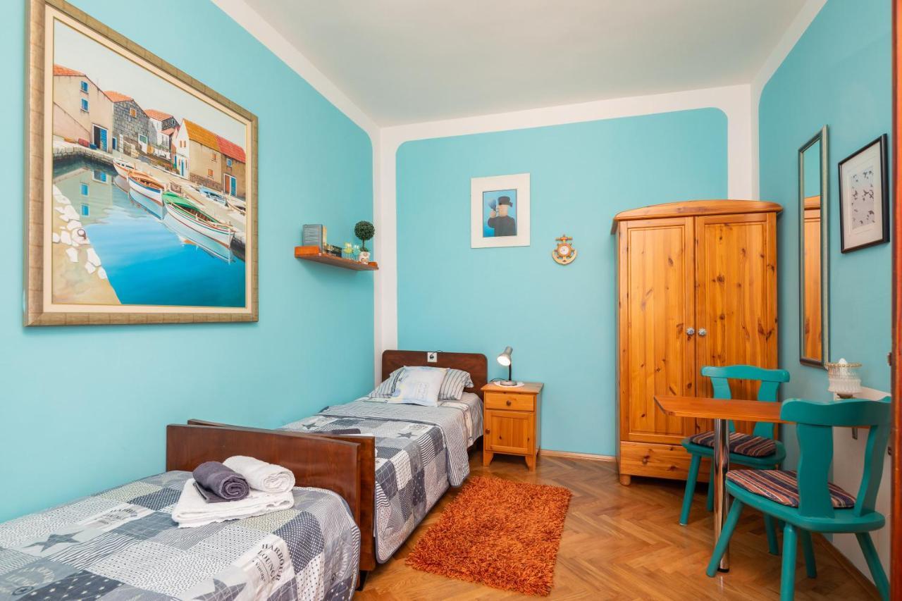 Vue - 3 Floor Private House By The Sea Počitniška hiša Split