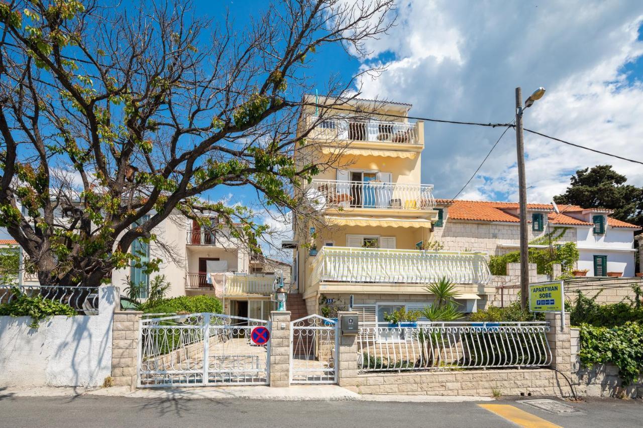 Počitniška hiša Vue - 3 Floor Private House By The Sea Split